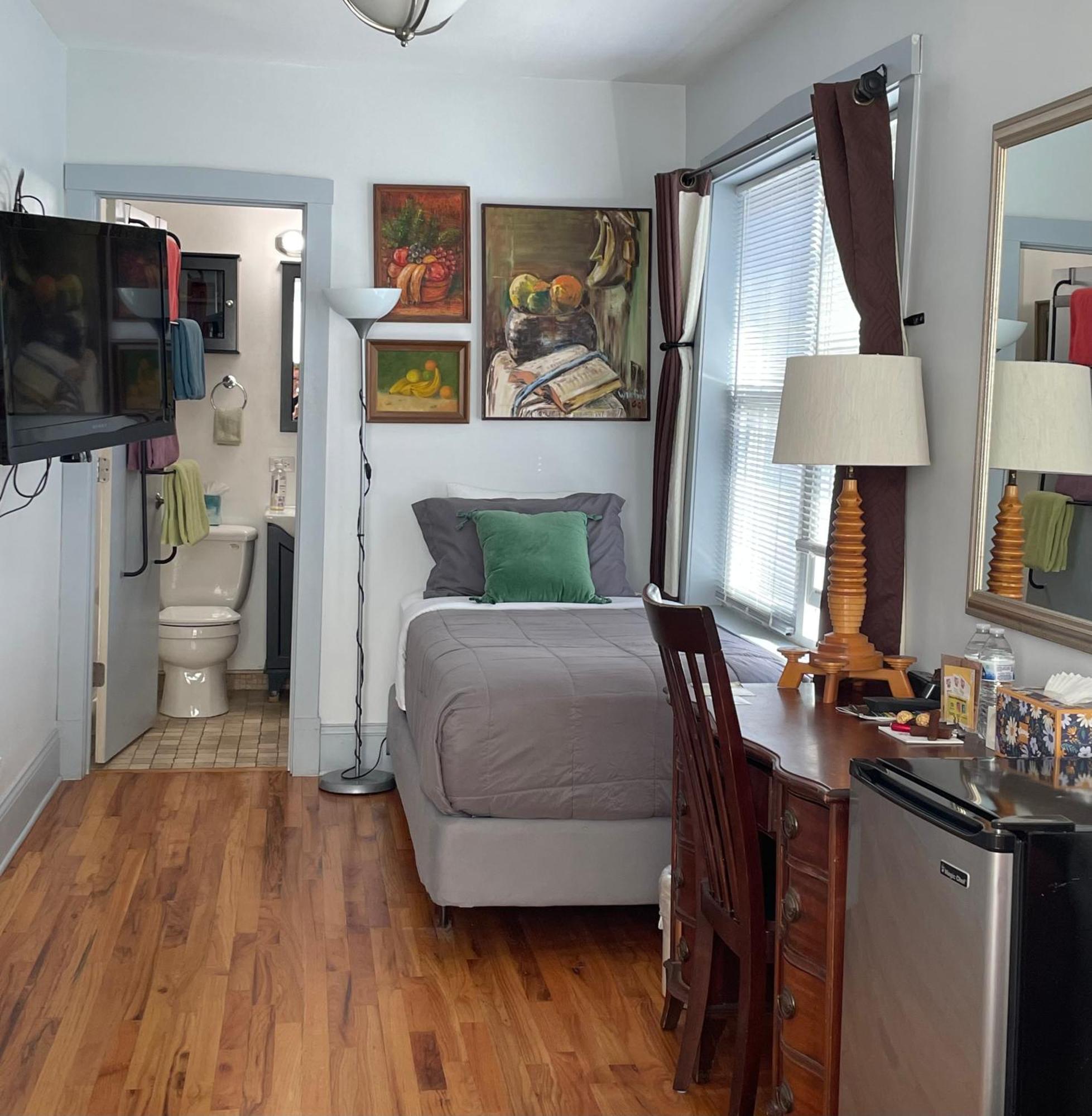 Ray'S Bucktown Bed And Breakfast Чикаго Екстериор снимка